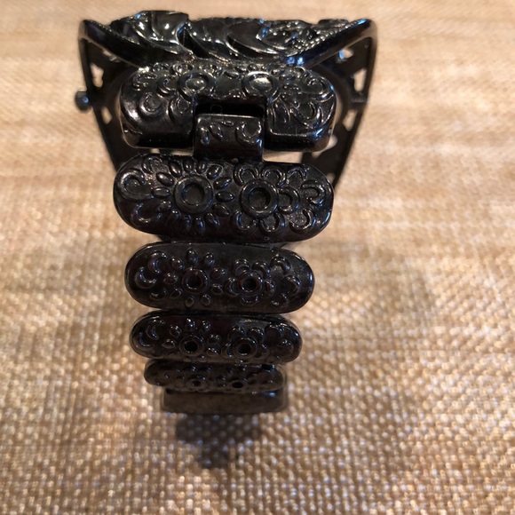 Geneva zebra and rhinestone black cuff watch - Picture 7 of 7